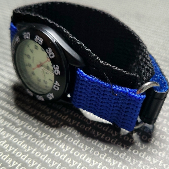 Unisex Sport Watch - Picture 5 of 5